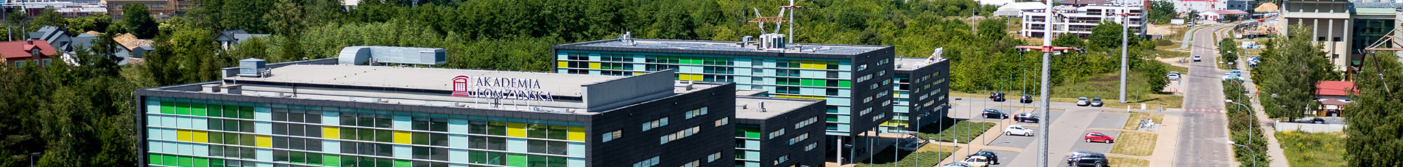 Budynek uczelni przy Akademickiej 1, widok zx lotu ptaka na Akademicką